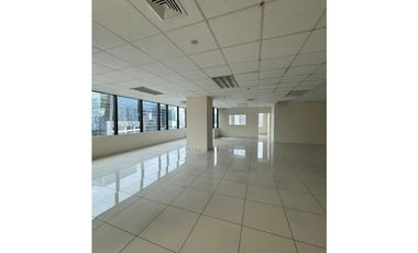 ALQUILER DE OFICINA EN CALLE 50 (JM)