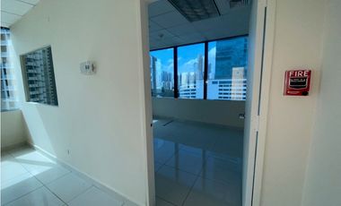 ALQUILER DE OFICINA EN CALLE 50 (JM)