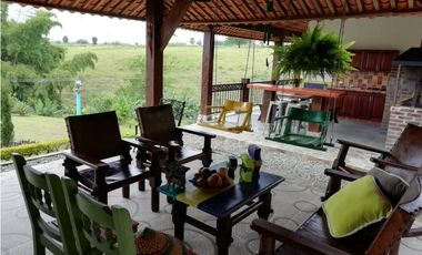 ALQUILO CABAÑAS POR DAS EN MONTENEGRO QUINDO