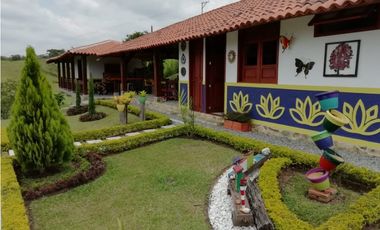 ALQUILO CABAÑAS POR DAS EN MONTENEGRO QUINDO