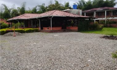 RENTO CHALET ZONA TEBAIDA POR DIAS, ARMENIA