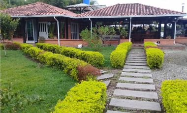 RENTO CHALET ZONA TEBAIDA POR DIAS, ARMENIA