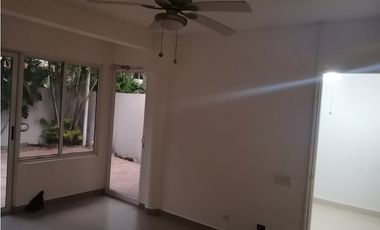 ALQUILER CASA COSTA DEL ESTE