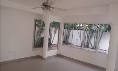 ALQUILER CASA COSTA DEL ESTE