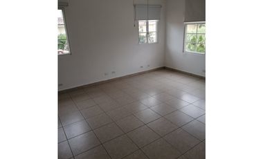 ALQUILER CASA COSTA DEL ESTE