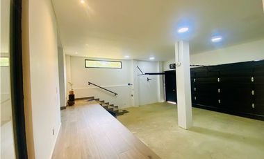 VENDO CASA DE 389M2 Y LOTE INDEPENDIETE EN CONJUNTO CERRADO - CAJICA
