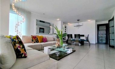 Apartamento Altos de Riomar en Venta