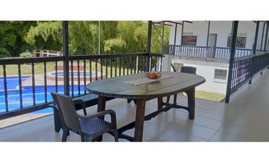 FINCA EN SANTAGUEDA  18 y 29 PAX