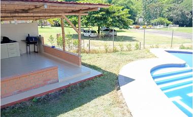 FINCA EN SANTAGUEDA  18 y 29 PAX