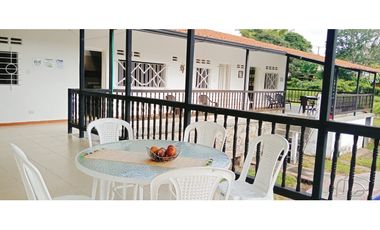 FINCA EN SANTAGUEDA  18 y 29 PAX