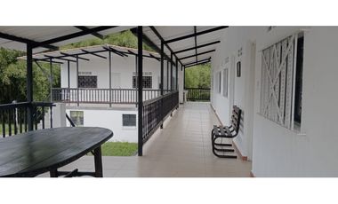 FINCA EN SANTAGUEDA  18 y 29 PAX