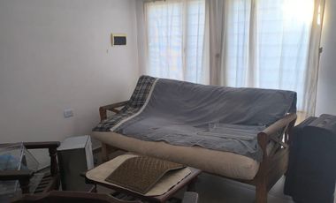 Casa en alquiler c/ cochera en San Ignacio