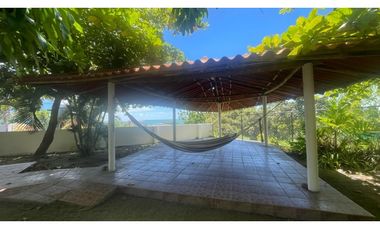 Casa amoblada en San Carlos - costa esmeralda con vistas al mar