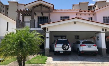 VENTA CASA COSTA SUR QUINTAS DE VERSALLES MODELO TOLEDO PLUS (JM)