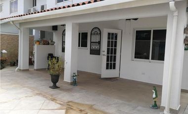 VENTA CASA COSTA SUR QUINTAS DE VERSALLES MODELO TOLEDO PLUS (JM)