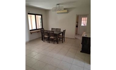 ALQUILER DE HERMOSA CASA EN VERSALLES, CASA RADICAL