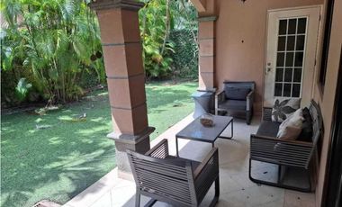 ALQUILER DE HERMOSA CASA EN VERSALLES, CASA RADICAL