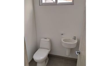 SE VENDE OFICINA EN CENTRO EMPRESARIAL. PEREIRA