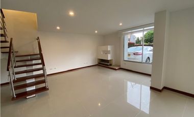 Arriendo casa Pinares de Chia