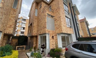 Arriendo casa Pinares de Chia