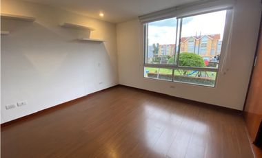 Arriendo casa Pinares de Chia