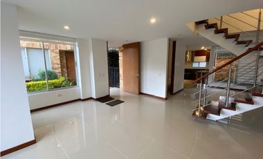 Arriendo casa Pinares de Chia