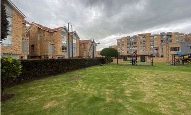 Arriendo casa Pinares de Chia