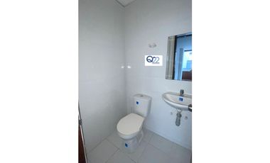 HERMOSA OFICINA PARA ARRIENDO CRA 18 BUCARAMANGA OF 204
