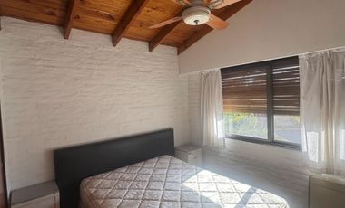 Casa en alquiler c/ cochera en El Sosiego. Año adelantado