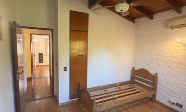 Casa en alquiler c/ cochera en El Sosiego. Año adelantado