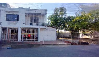 Casa y Locales Comerciales  en Venta La Arboleda Soledad