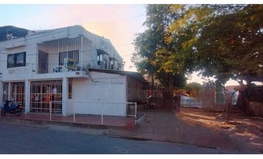 Casa y Locales Comerciales  en Venta La Arboleda Soledad