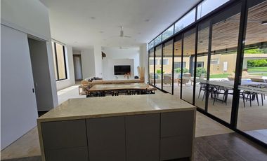 CASA CAMPESTRE EN VENTA EN GIRARDOT