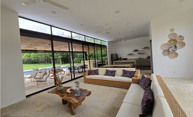 CASA CAMPESTRE EN VENTA EN GIRARDOT