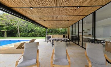 CASA CAMPESTRE EN VENTA EN GIRARDOT