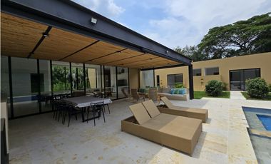 CASA CAMPESTRE EN VENTA EN GIRARDOT