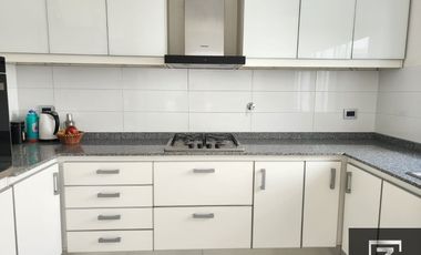 Casa en alquiler c/ cochera en Don Joaquín