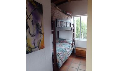 FINCA SAN VICENTE, ANTIOQUIA A 2 KM DEL PUEBLO