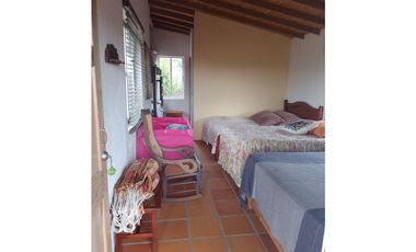 FINCA SAN VICENTE, ANTIOQUIA A 2 KM DEL PUEBLO