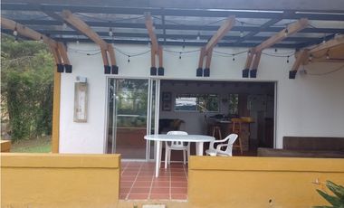 FINCA SAN VICENTE, ANTIOQUIA A 2 KM DEL PUEBLO