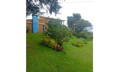 FINCA SAN VICENTE, ANTIOQUIA A 2 KM DEL PUEBLO