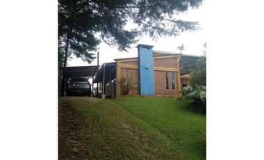 FINCA SAN VICENTE, ANTIOQUIA A 2 KM DEL PUEBLO