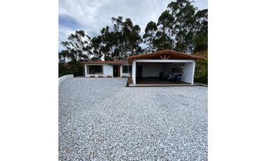 VENTA DE FINCA, MARINILLA, ANTIOQUIA