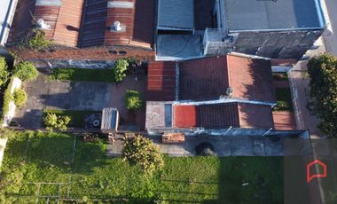 VENDE casa 10x40 Mariano Moreno