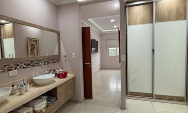 VENDE casa nueva Barrio La Floresta