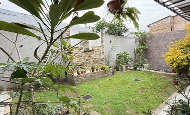 VENDE casa nueva Barrio La Floresta