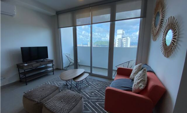 SE ALQUILA  BELLO APARTAMENTO EN LA CRESTA