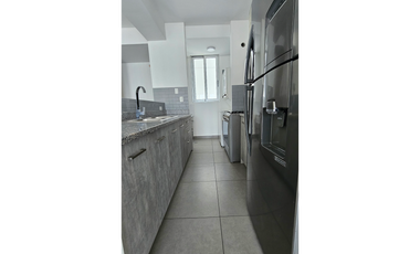 SE ALQUILA  APARTAMENTO EN LA CRESTA