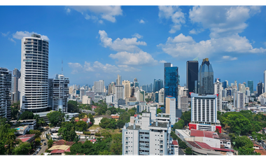 SE ALQUILA  APARTAMENTO EN LA CRESTA