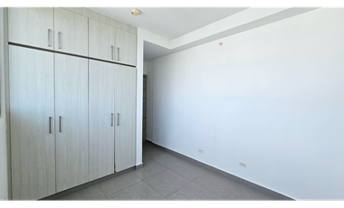 SE ALQUILA  APARTAMENTO EN LA CRESTA